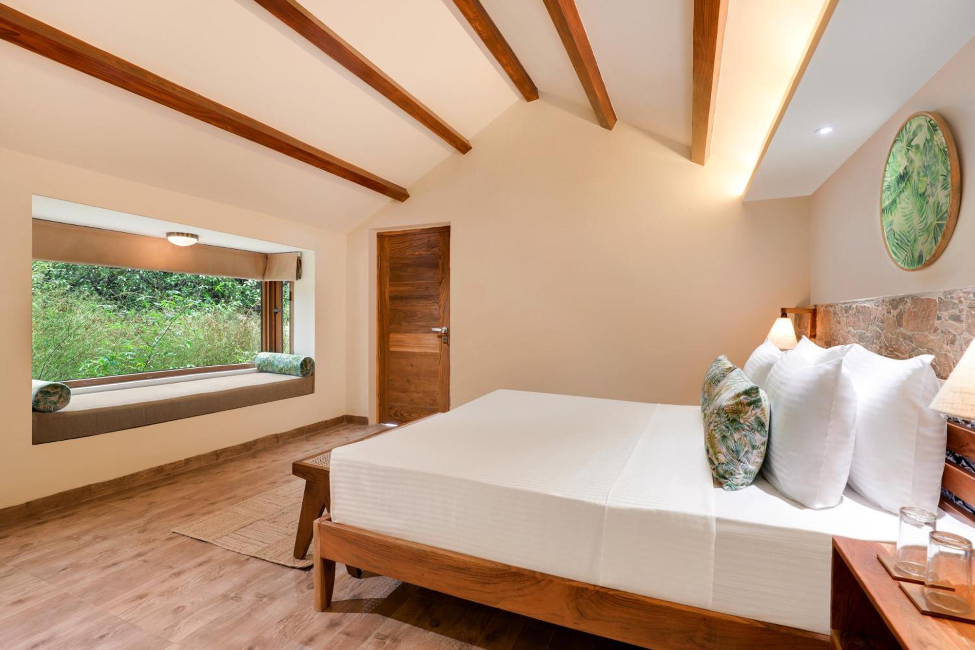 Lemon Tree Wildlife Resort, Kānha Room photo