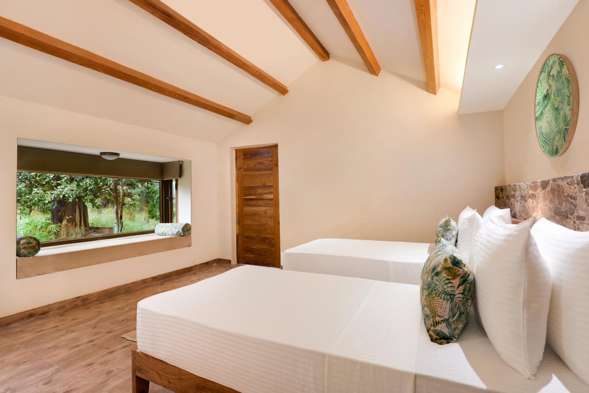 Lemon Tree Wildlife Resort, Kānha Room photo