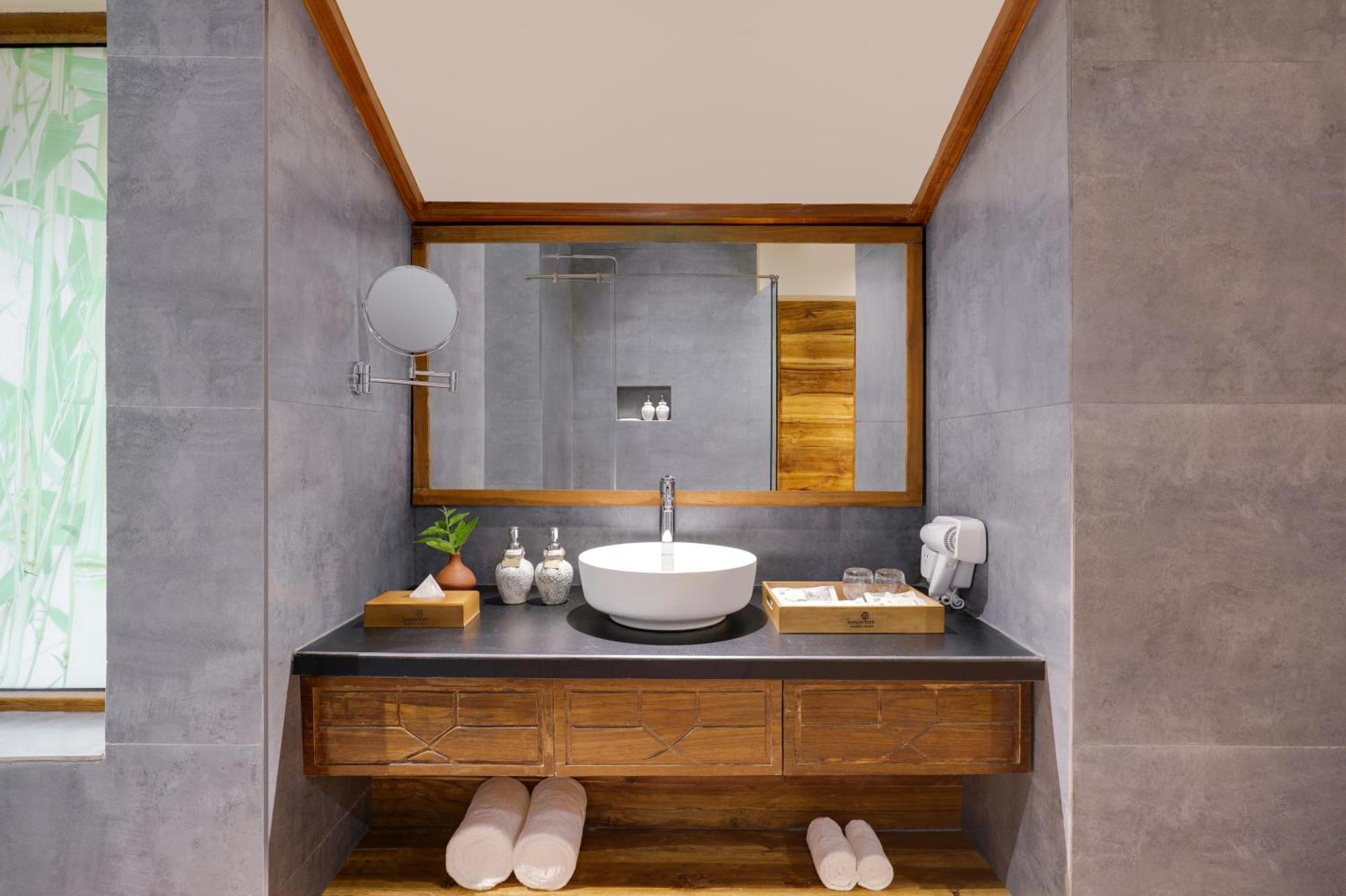 Lemon Tree Wildlife Resort, Kānha Room photo