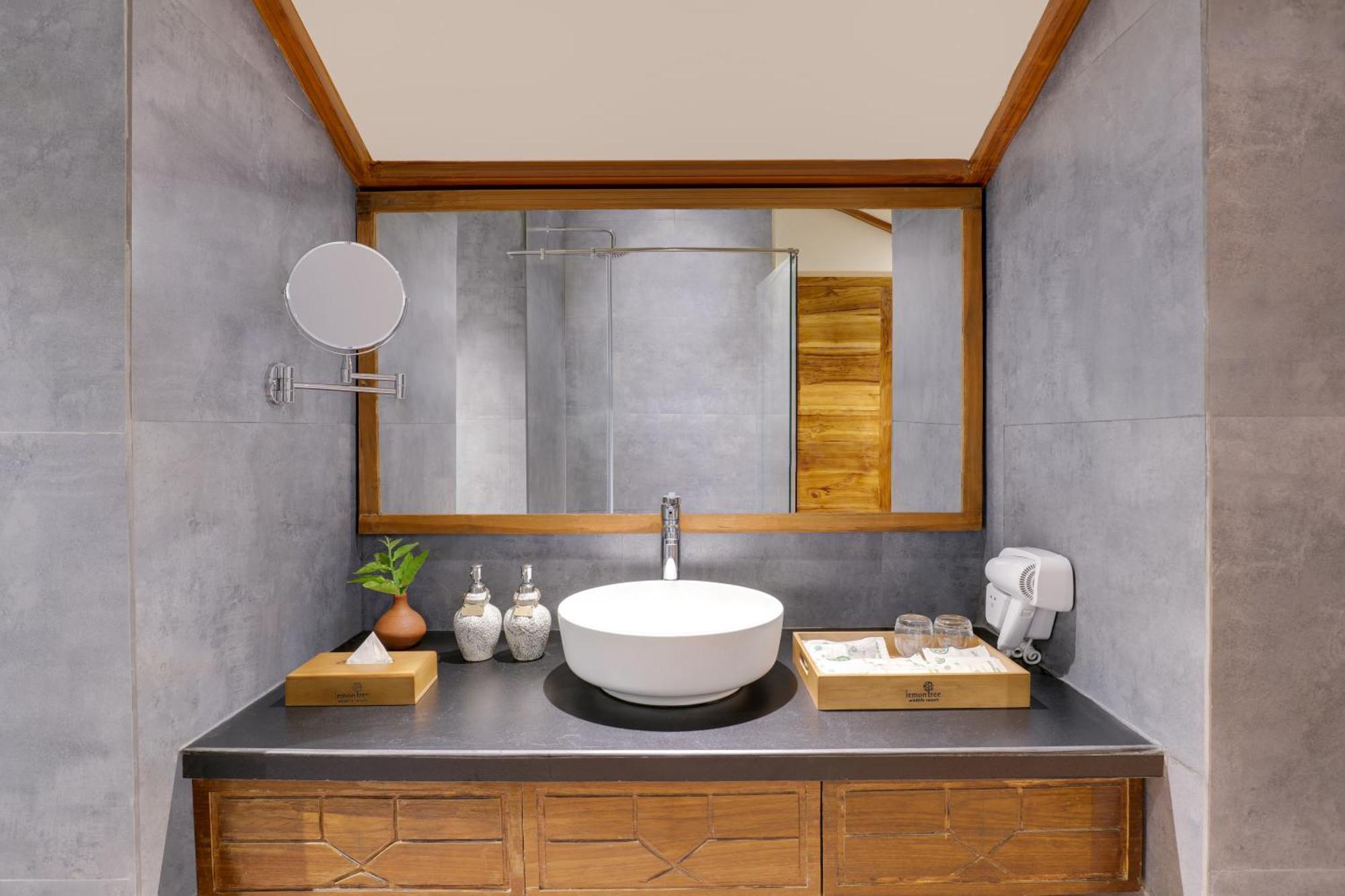 Lemon Tree Wildlife Resort, Kānha Room photo
